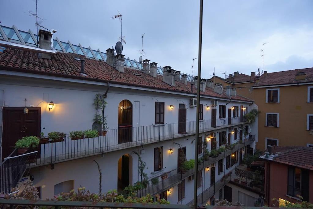 Central Guesthouse Cir 015146-Cni-01484 Milano Exterior foto