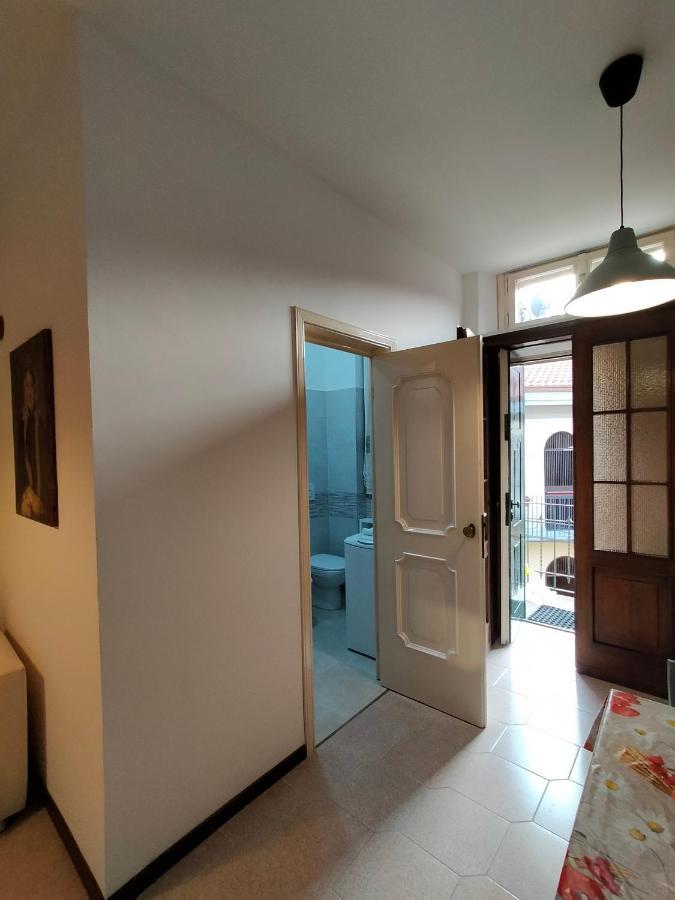 Central Guesthouse Cir 015146-Cni-01484 Milano Exterior foto