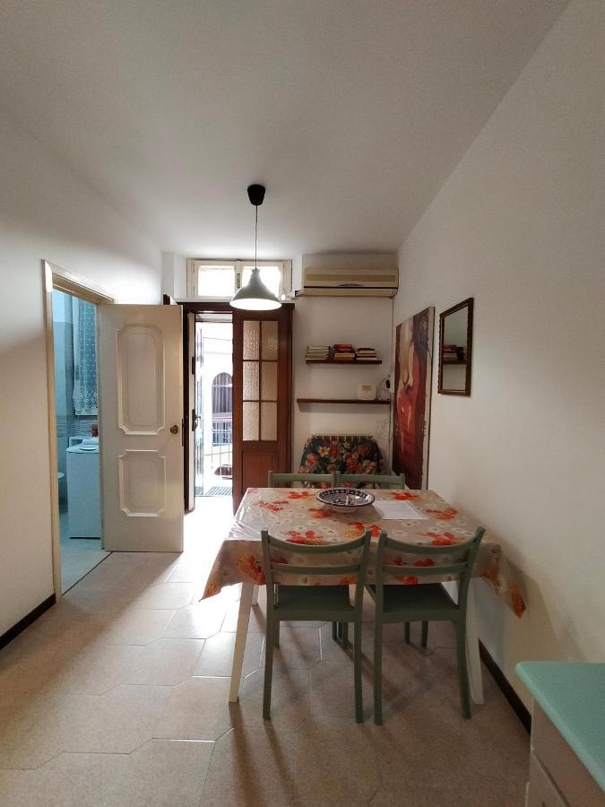 Central Guesthouse Cir 015146-Cni-01484 Milano Exterior foto
